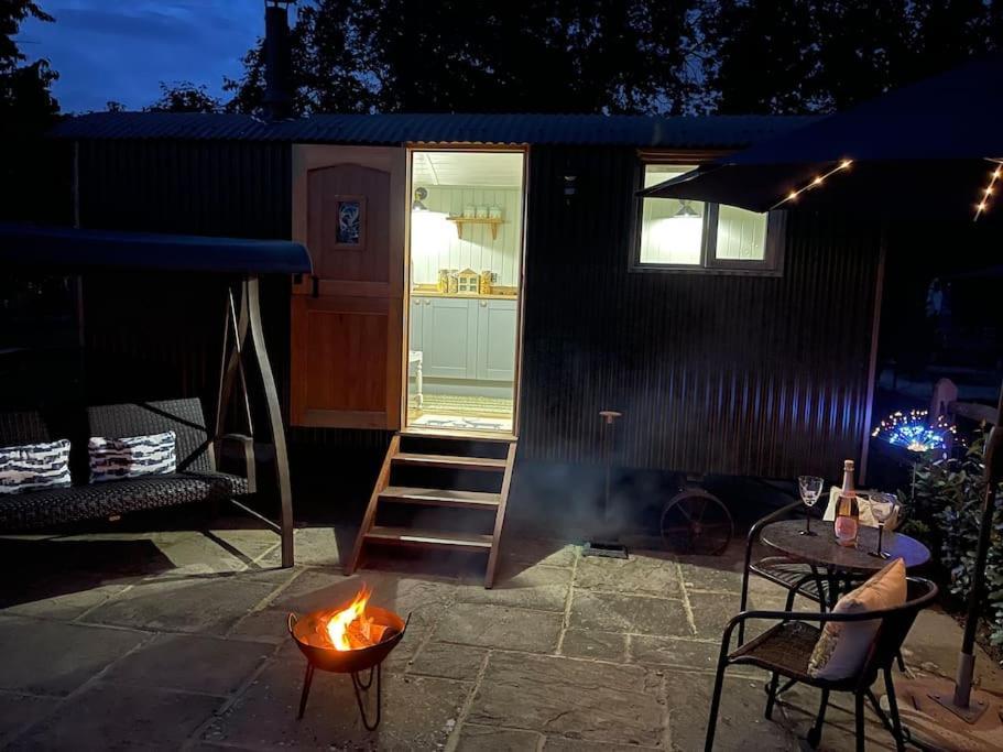 Forest View Shepherd Hut Ewhurst Luaran gambar