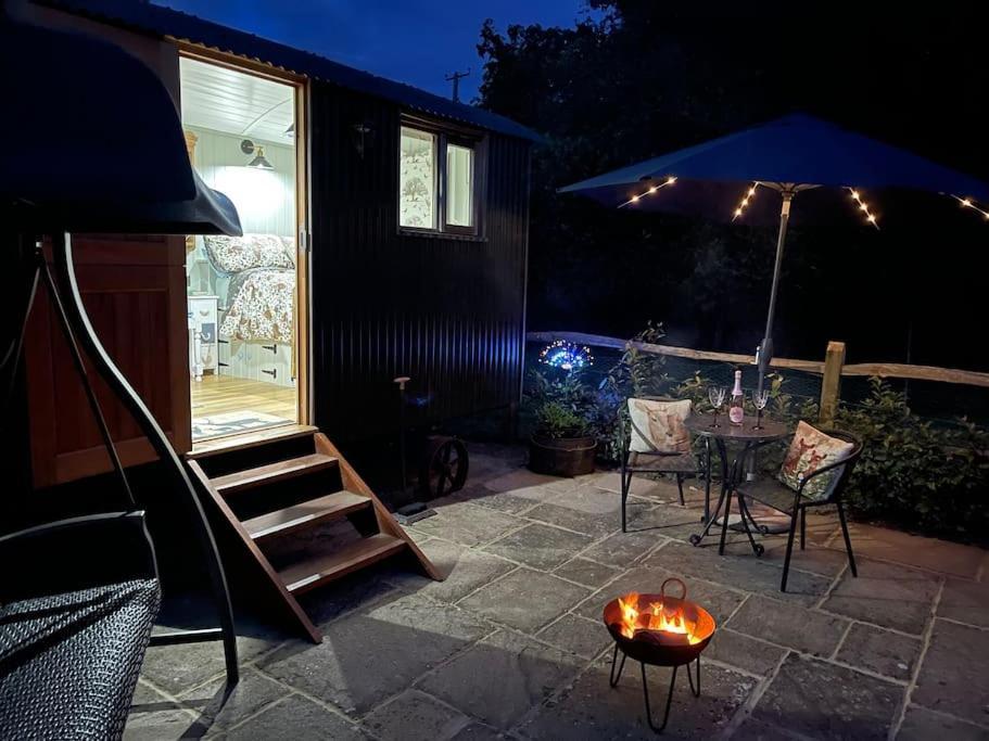 Forest View Shepherd Hut Ewhurst Luaran gambar