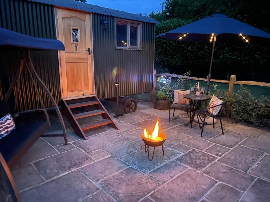 Forest View Shepherd Hut Ewhurst Luaran gambar